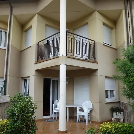 H130 Adosada Con Jardin Y Txoko By Egona