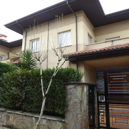 Holiday home Egona- H130 Adosada Con Jardin Y Txoko - Ess03192 *